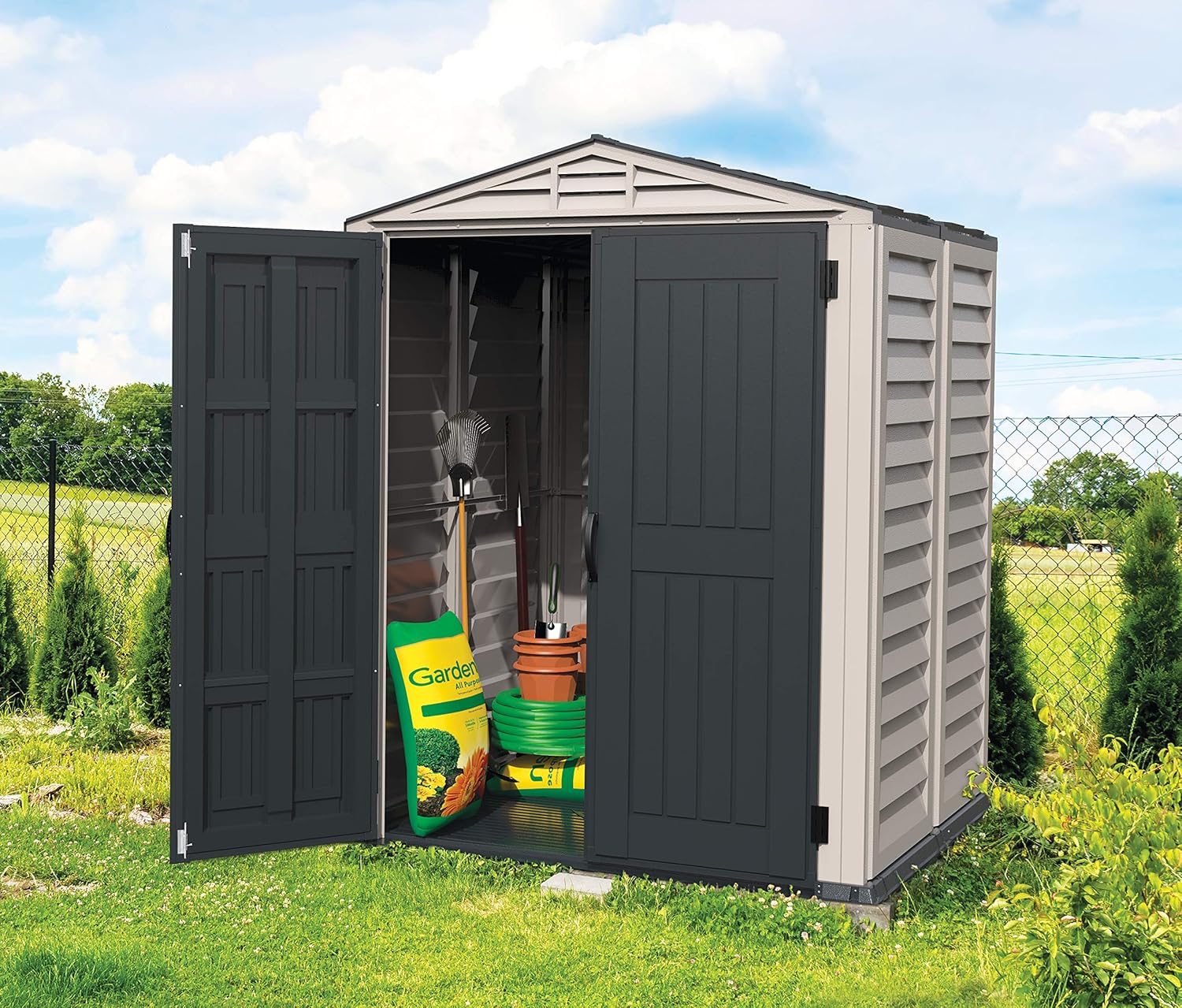 Duramax - YardMate PLUS - 5x5 ft - abri jardin plastique, plancher robuste, toit métal, ignifuge, sans entretien