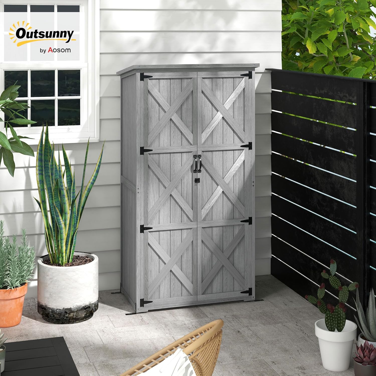 Outsunny - Armoire sur pied bois massif 90x54.5x161/168.5 cm toit incliné