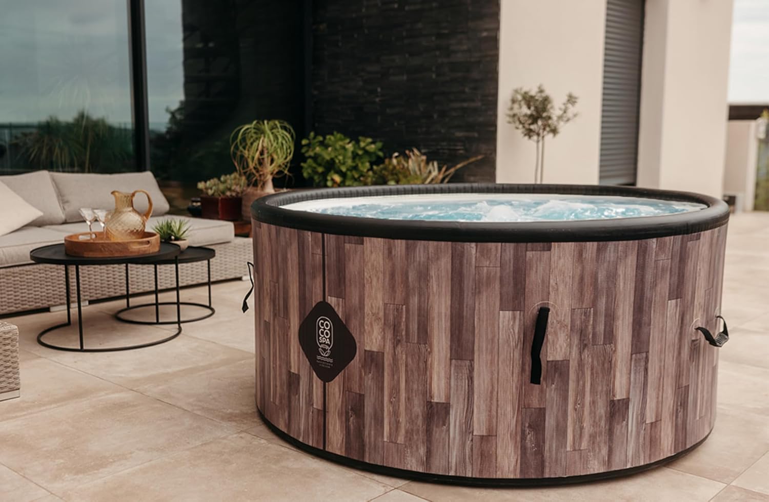 COCO SPA Nordik Spa Gonflable - 150 cm de diamètre - 800 litres - Moteur 2240 W - 2 à 4 Personnes - Massage 140 Jets