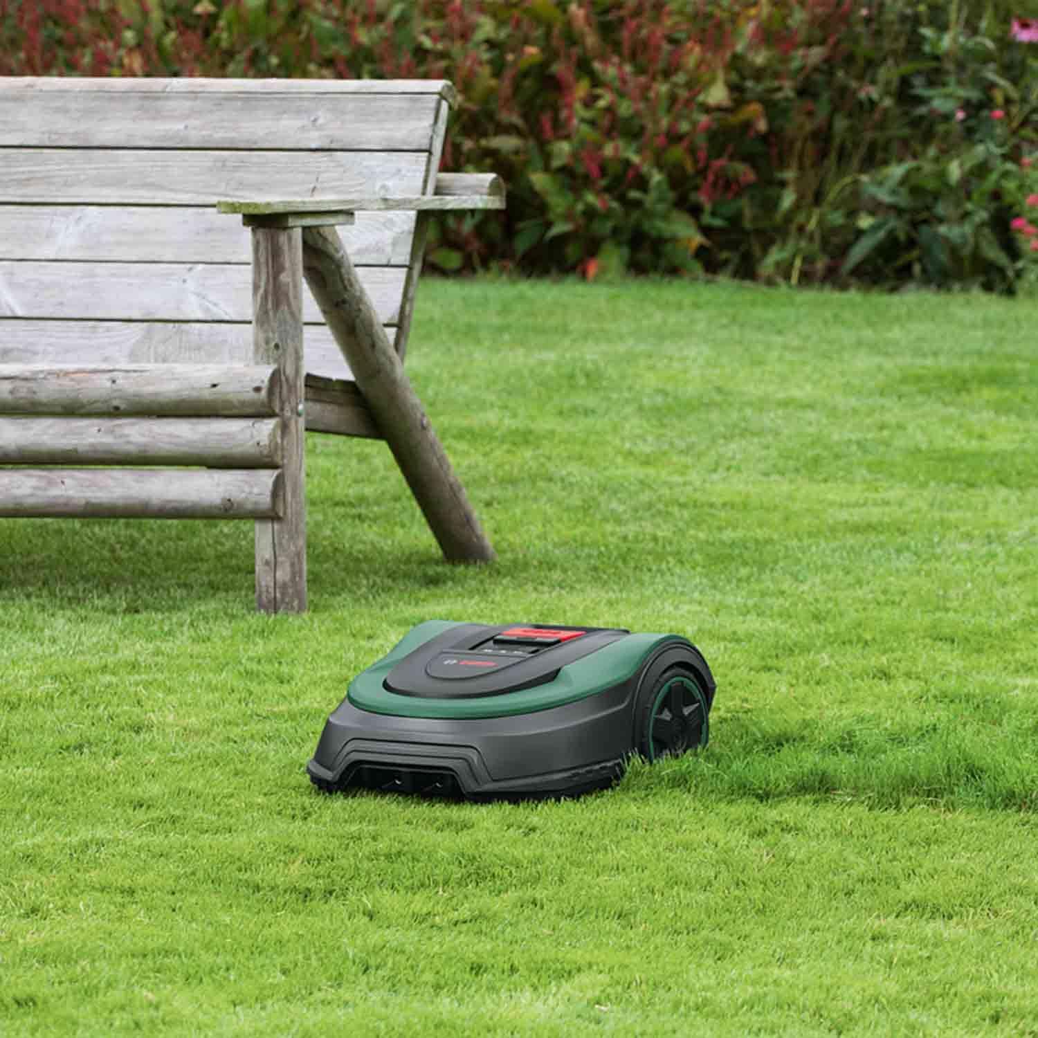 Bosch - Indego XS 300 - 19cm - 18V batterie, 300m², station incluse XS300