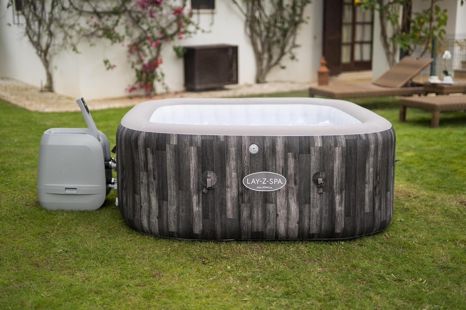 BESTWAY Spa Gonflable carré Lay-Z-Spa Majorca Hydrojet Pro 4-6 Personnes