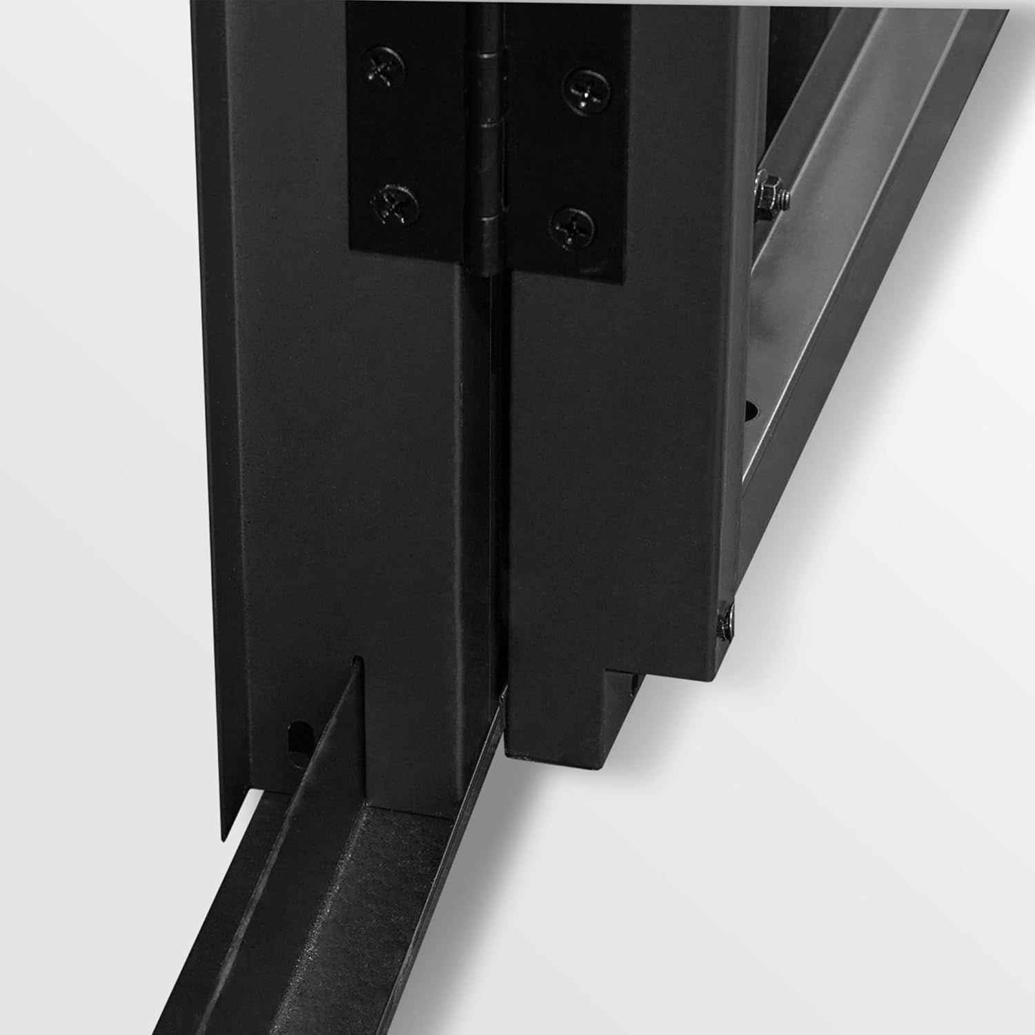 Hoggar - abri Pioneer - 162x174x207cm - métal, portes renforcées, serrure à clé, plafond robuste, 2,82m² - Y30