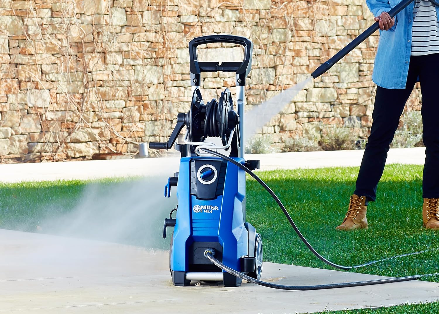 Nilfisk Nettoyeur Haute Pression E 145 Bars + Nettoyeur de Terrasse avec Régulateur de Pression + Pulvérisateur de Mousse (2100 W) 128471193
