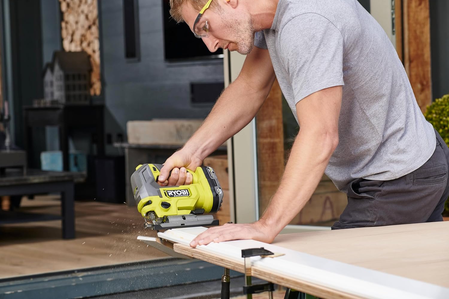 Ryobi - Scie sauteuse brushless 18V, design champignon, coupes courbes précises - RJS18BL-0