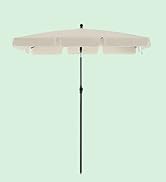 Grand parasol extérieur avec auvent de couleur crème. Forme hexagonale, mât métallique à hauteur réglable. Conçu pour l'ombre dans les jardins ou les espaces extérieurs.