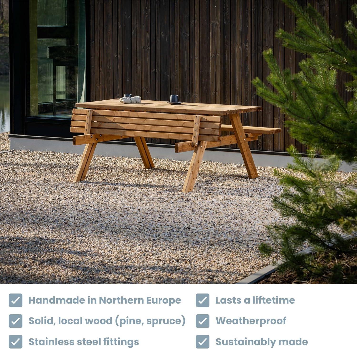 Amata - Table classique UNGURS - bois extérieur pliant - résistante intempéries