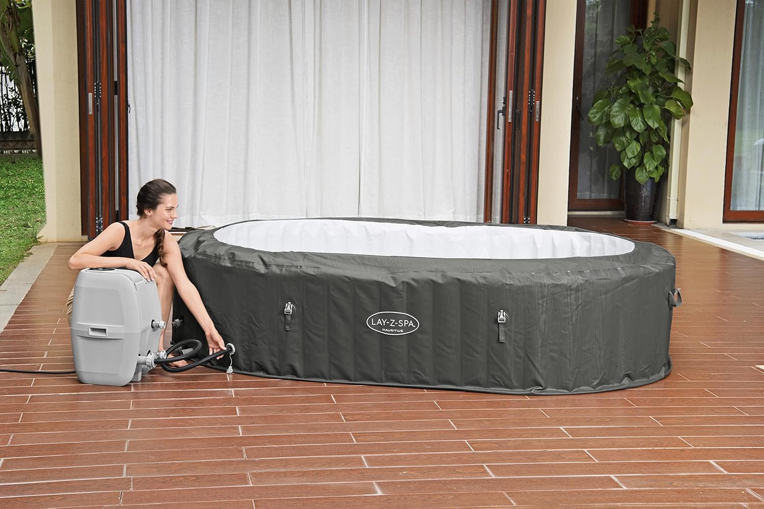 Bestway - Lay-Z-Spa Mauritius Airjet - 270x180x71 cm - 5-7 pers.