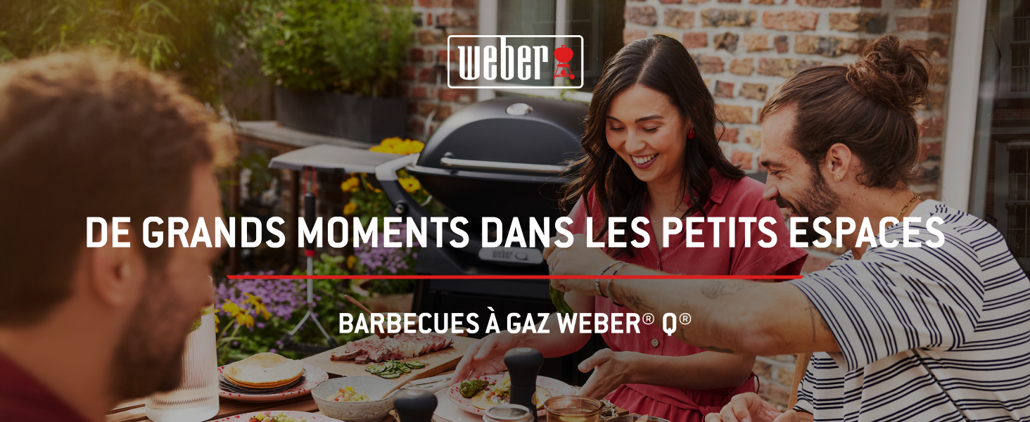 Le texte indique « DE GRANDS MOMENTS DANS LES PETITS ESPACES » et « BARBECUES À GAZ M6 BR ». Scène de cuisine en plein air avec grill portable.
