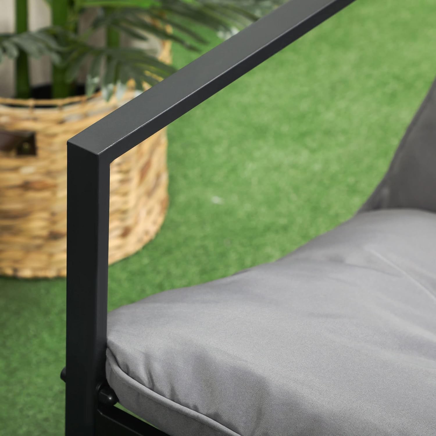Outsunny - Salon bas 4 pièces - coussins 15cm, structure acier noir, canapé 2 places, table basse, fauteuils