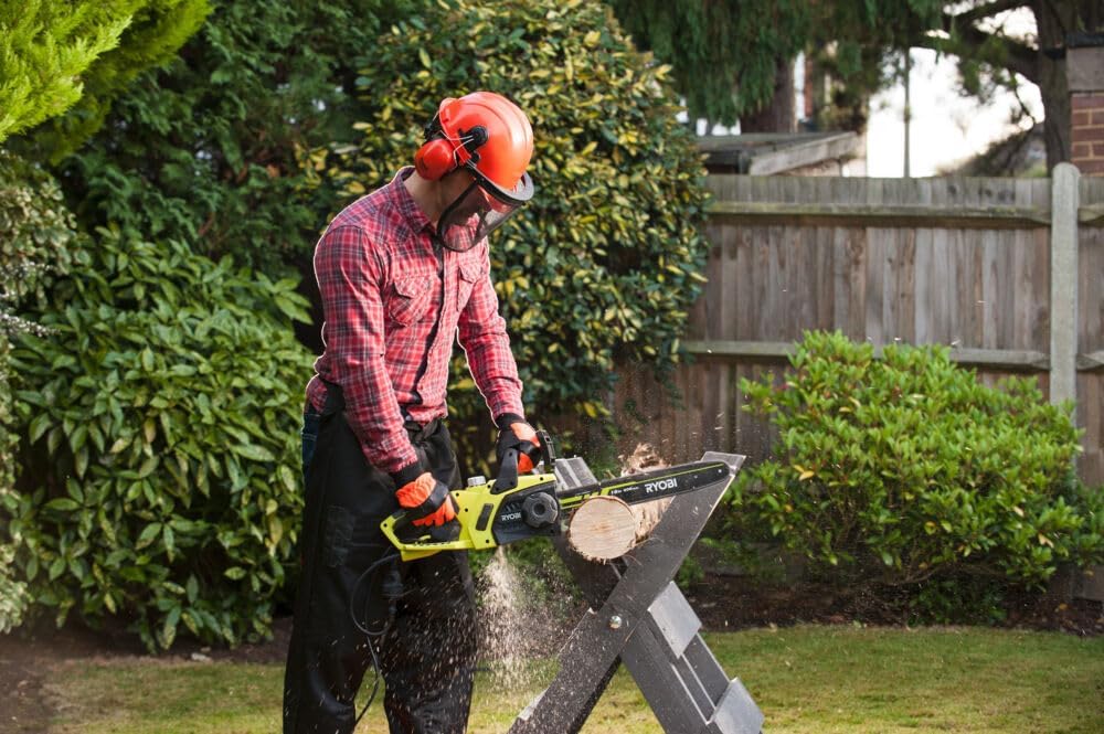 RYOBI - Tronçonneuse électrique 2300 W - 40 cm - Interrupteur de sécurité - Pompe à huile automatique - griffe d'abattage en métal, tendeur de chaîne sans outil - RC2340B